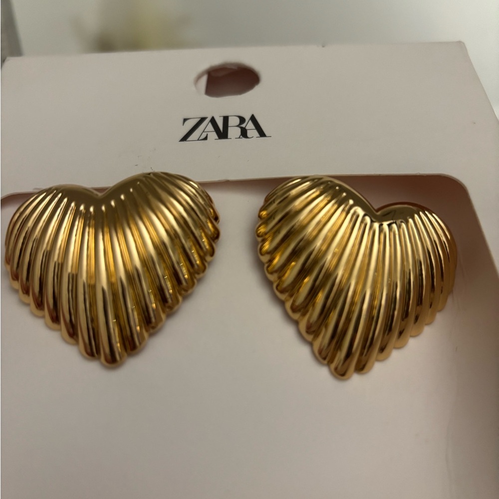 Zara 2025 Gold Plated Heart Chunky Earrings